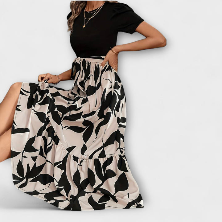 Luna - Robe d'été à motifs floraux et décolleté rond