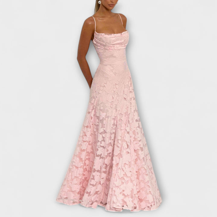 Kairi - Robe Maxi Stylée avec Dentelle Florale et Bretelles Spaghetti