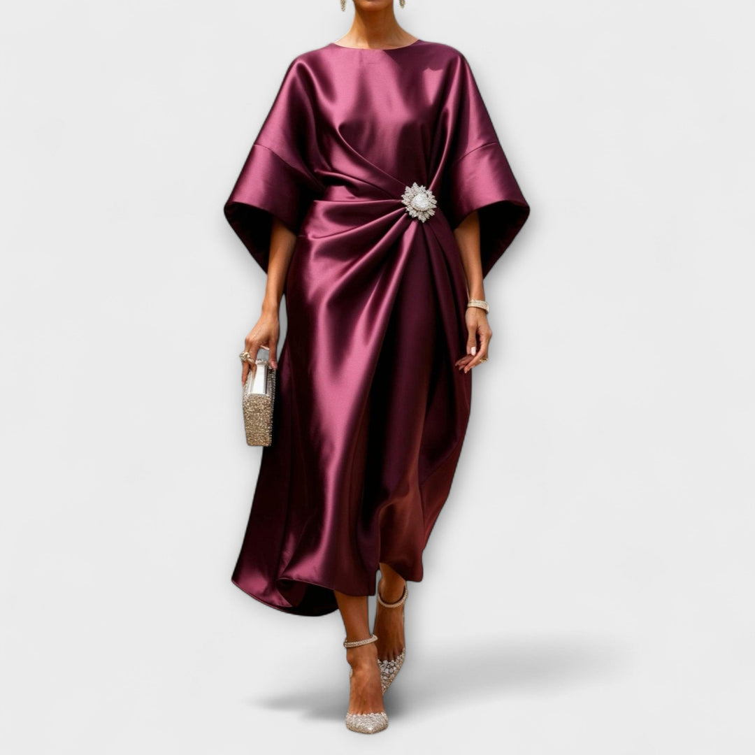 Robe maxi en satin luxueux avec brillance