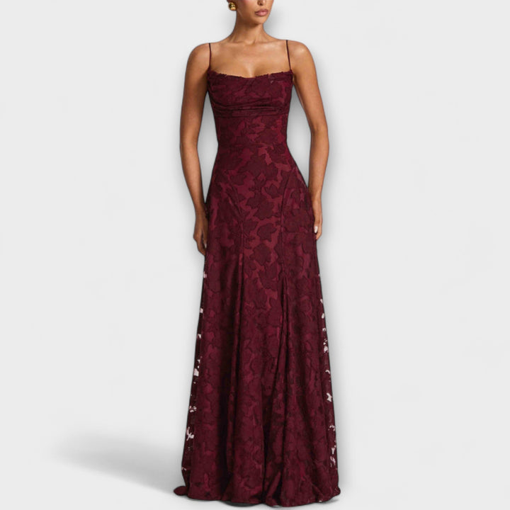 Kairi - Robe Maxi Stylée avec Dentelle Florale et Bretelles Spaghetti