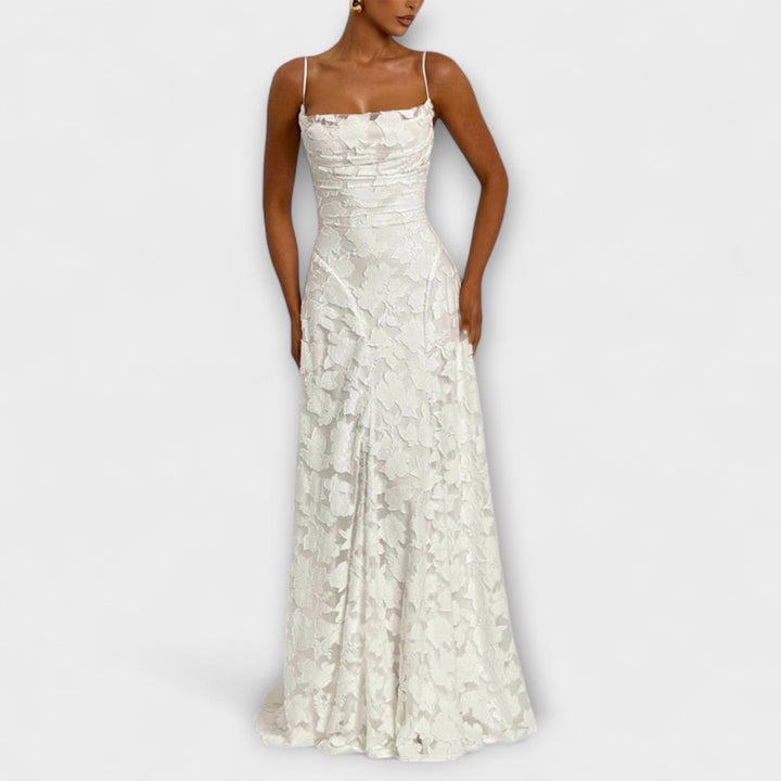 Kairi - Robe Maxi Stylée avec Dentelle Florale et Bretelles Spaghetti