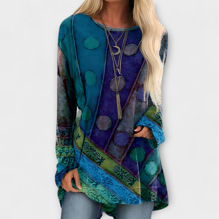 Blouse féminine stylée avec imprimé ethnique