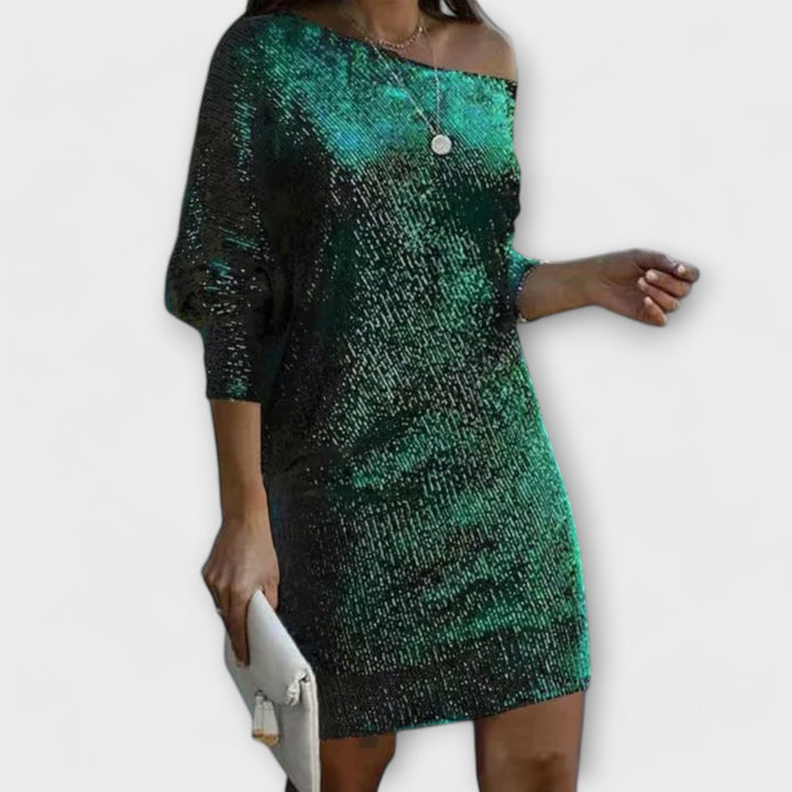 Robe de fête avec des paillettes et un contraste