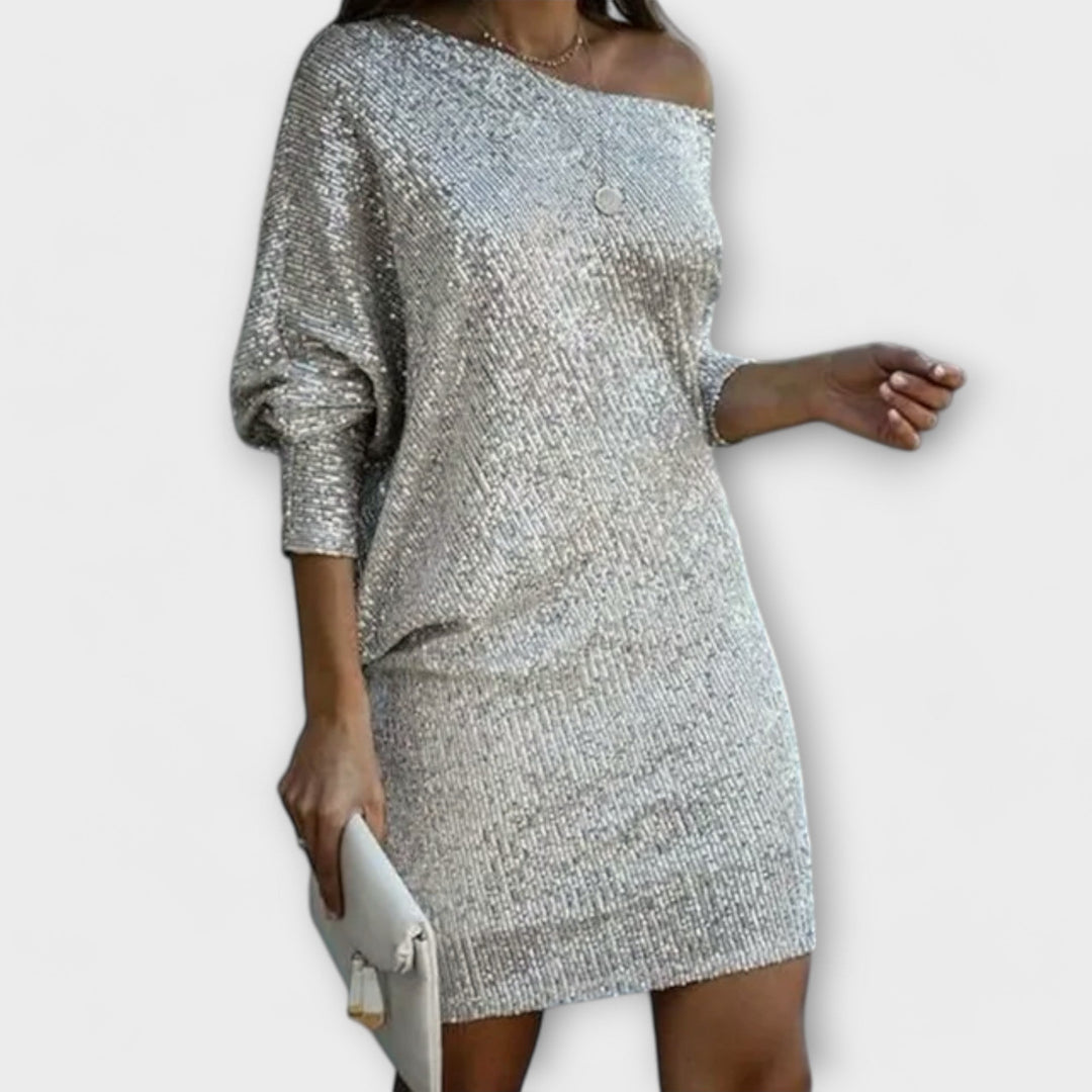 Robe de fête avec des paillettes et un contraste