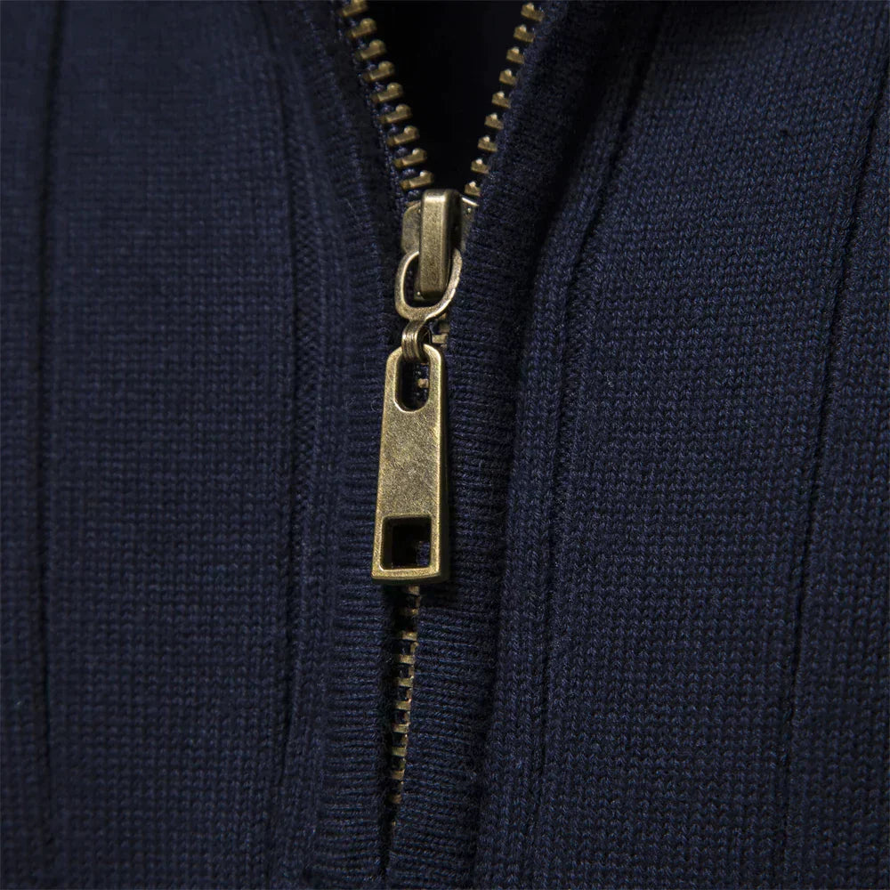Libuše - Pull avec zip au cou