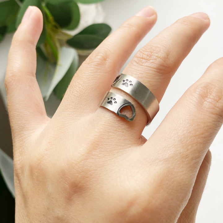 Bague ajustable avec motif de patte et cœur – Acier inoxydable