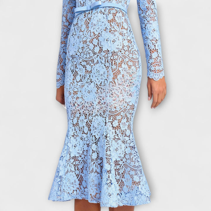 Freya - Robe Midi Élégante en Dentelle Fleurie