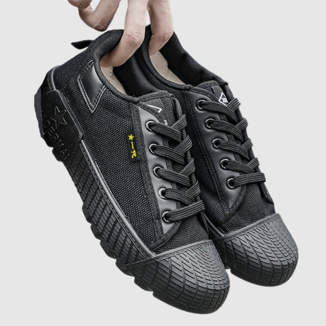 Antoine – Chaussures pour tous les terrains
