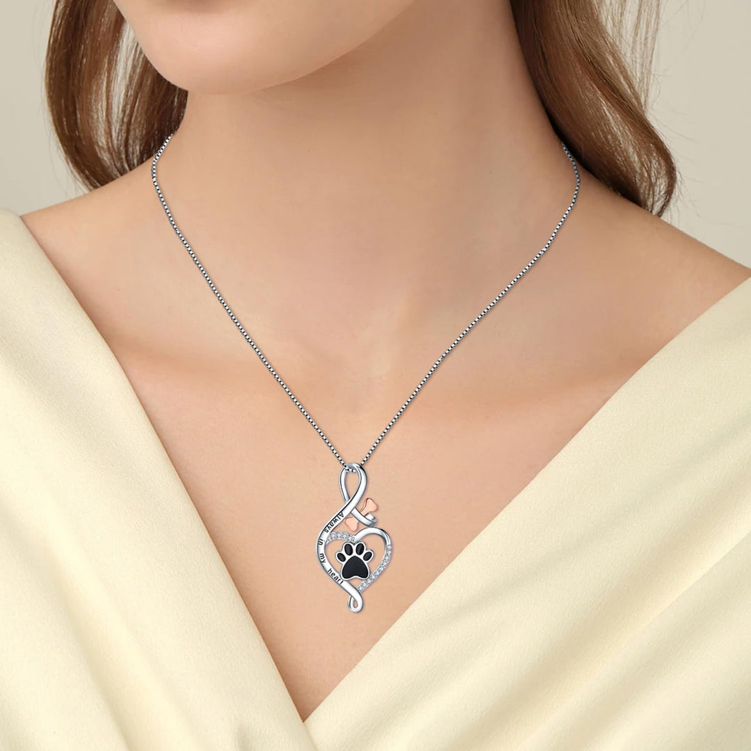 Collier Lucky Paw avec cœur, os et symbole de l'infini