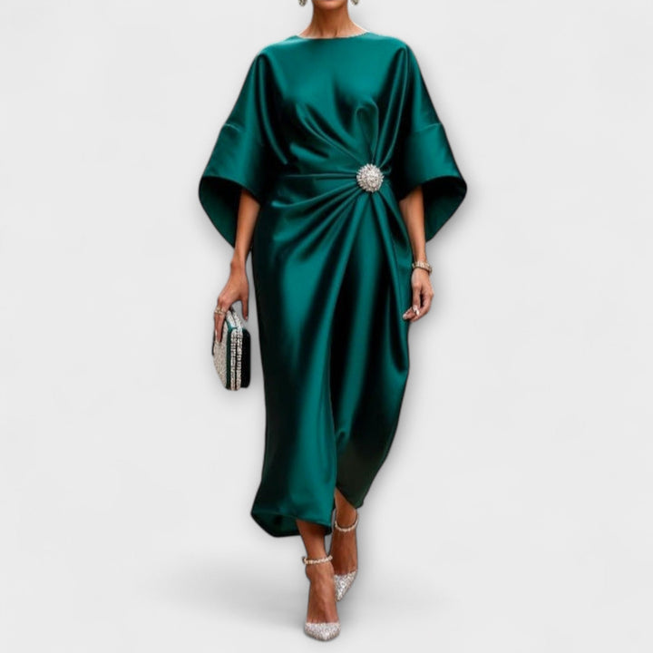 Robe maxi en satin luxueux avec brillance