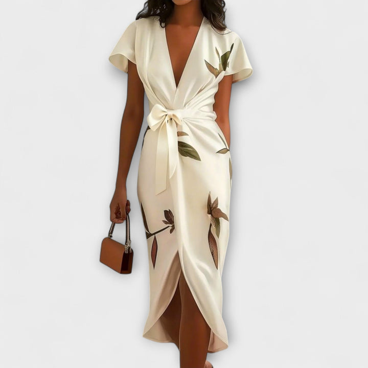 Robe en satin à encolure croisée