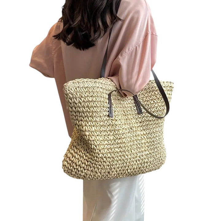 Cécile.- Sac tissé