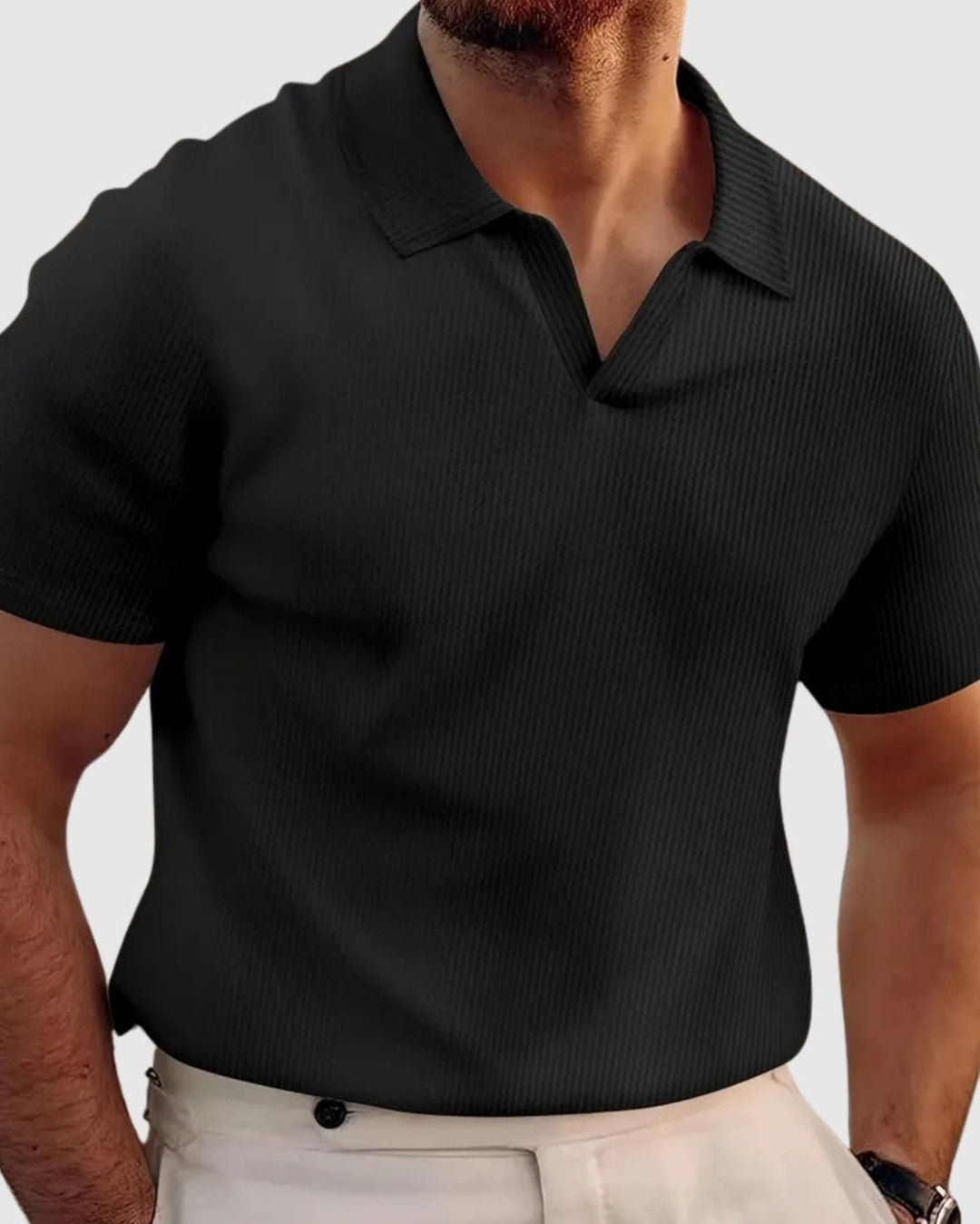 Libuše – T-shirt en maille côtelée avec décolleté en V