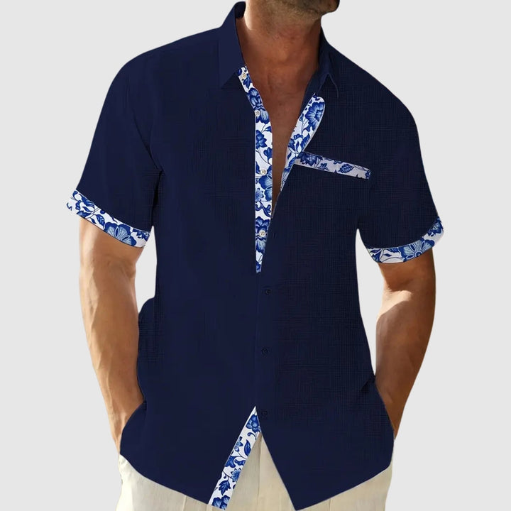 Libuše – Chemise à manches courtes avec des détails contrastés