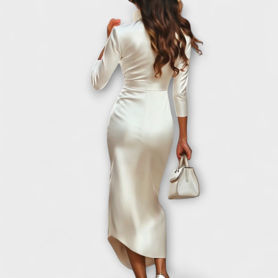 Rebecca - Élégante robe midi en satin blanc avec décolleté en V
