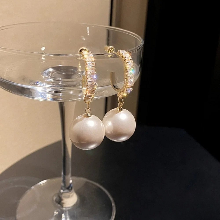 Boucles d'oreilles élégantes avec perles et zircon