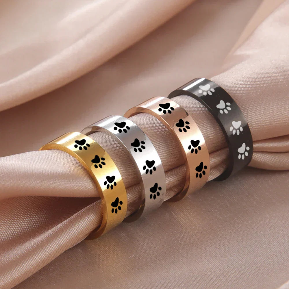 Bague avec empreinte de patte fabriquée à la main en acier inoxydable