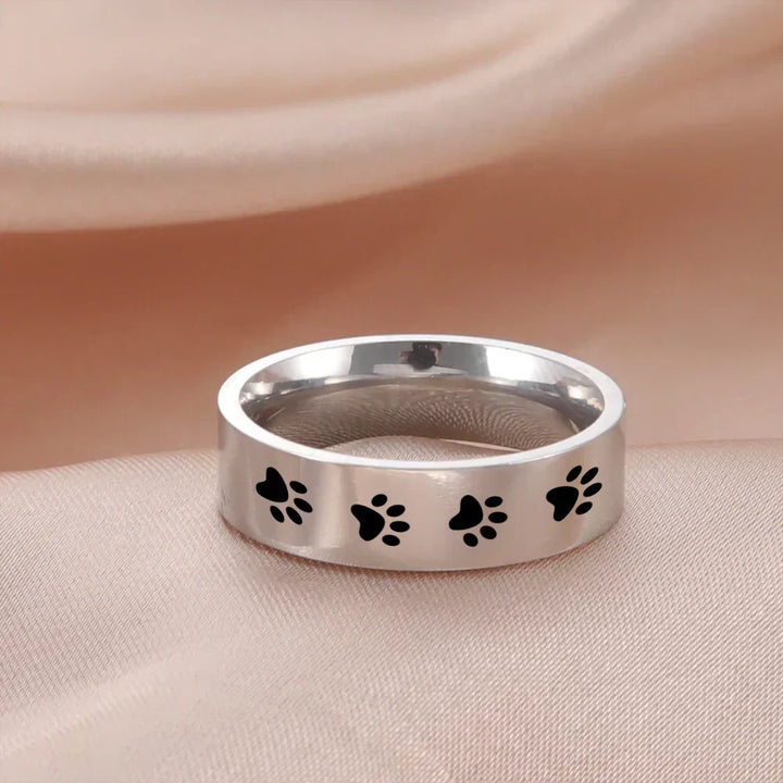 Bague avec empreinte de patte fabriquée à la main en acier inoxydable