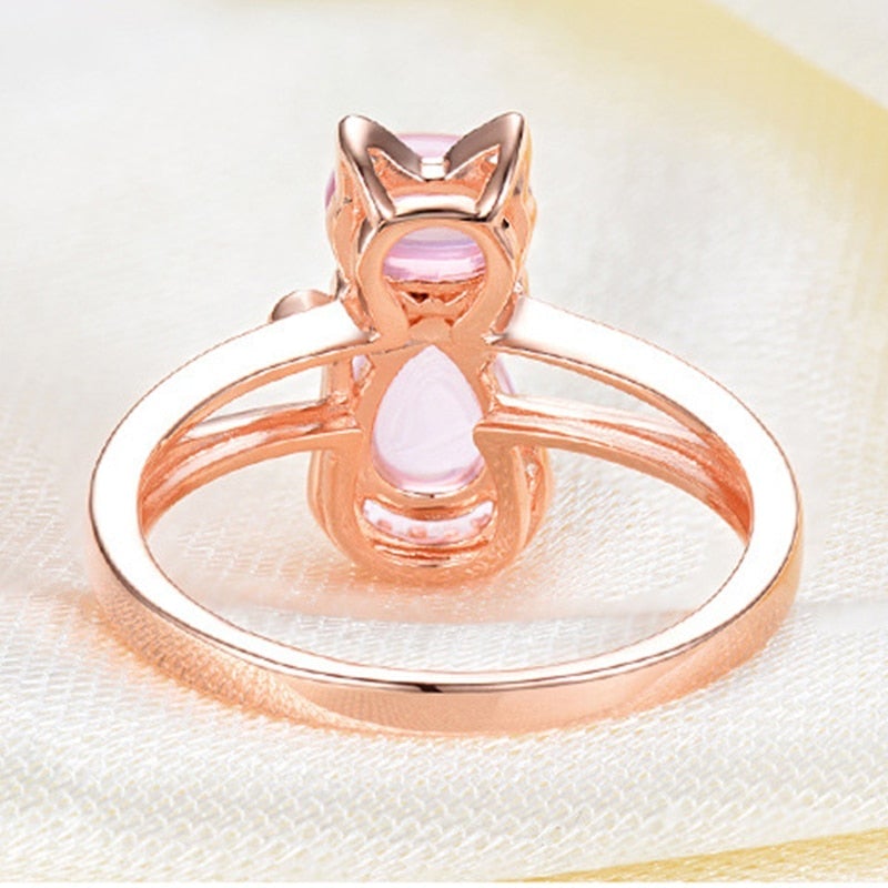 Bague avec un chat en or rose