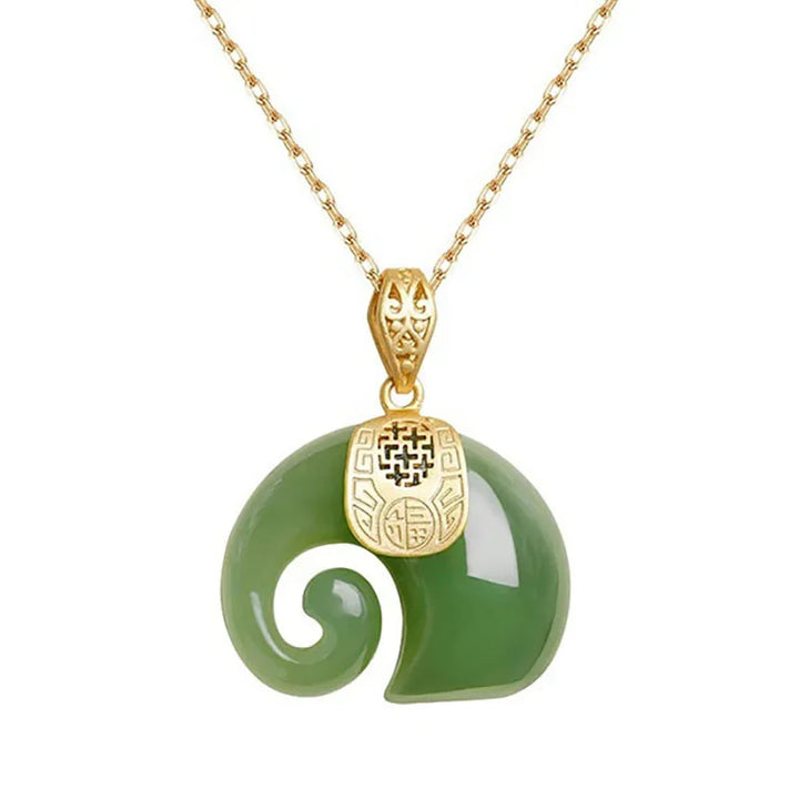 Collier avec pendentif en forme d'éléphant en jade Hetian – Chaîne plaquée en or 18 carats pour femmes