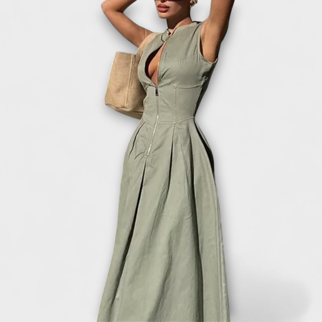 Robe sans manches avec plissés et coupe ajustée midi