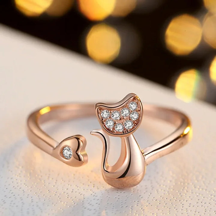 Bague ouverte avec un adorable chat – Zirconiums