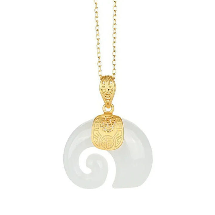 Collier avec pendentif en forme d'éléphant en jade Hetian – Chaîne plaquée en or 18 carats pour femmes