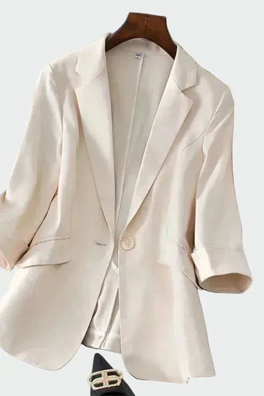 Adriana - Veste au coupe moderne
