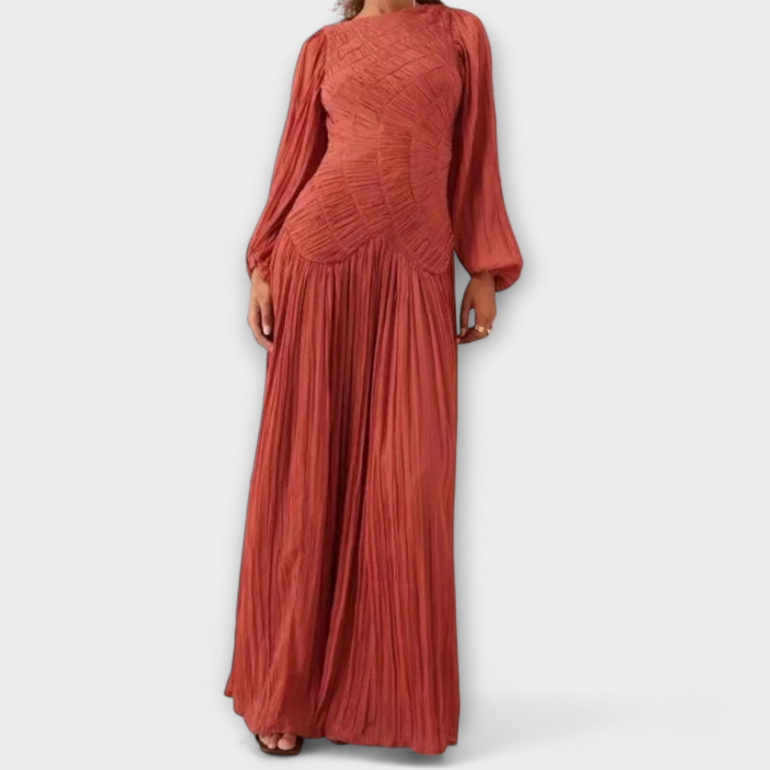 Robe plissée élégante à manches longues