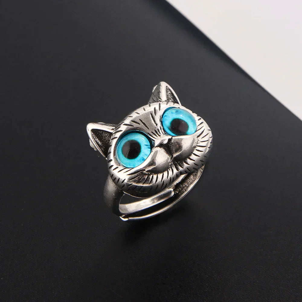 Bague avec un chat aux yeux bleus – Bague vintage ludique en argent pour les amoureux des chats
