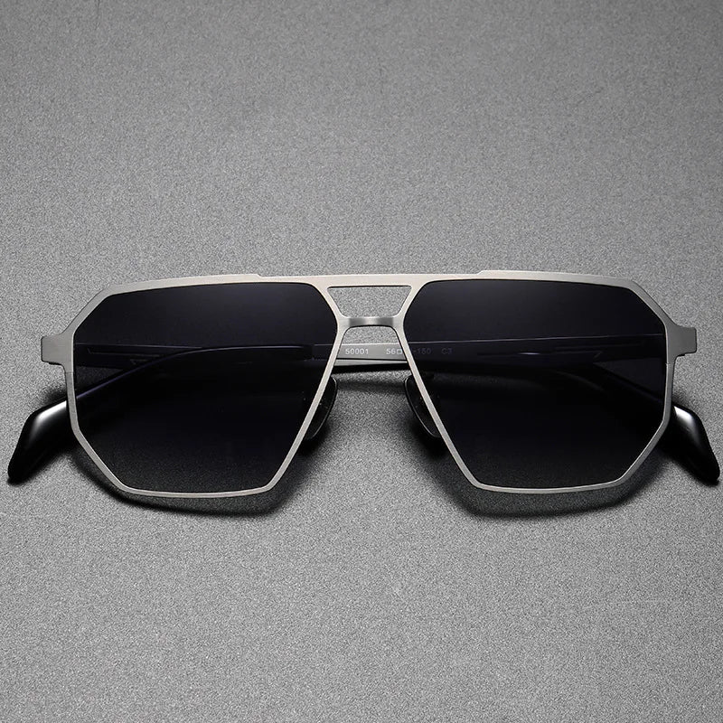 Konrad™ | Lunettes de soleil en titane de précision