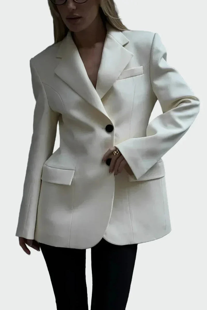Nikol - Veste avec une Coupe Impressionnante et des Boutons