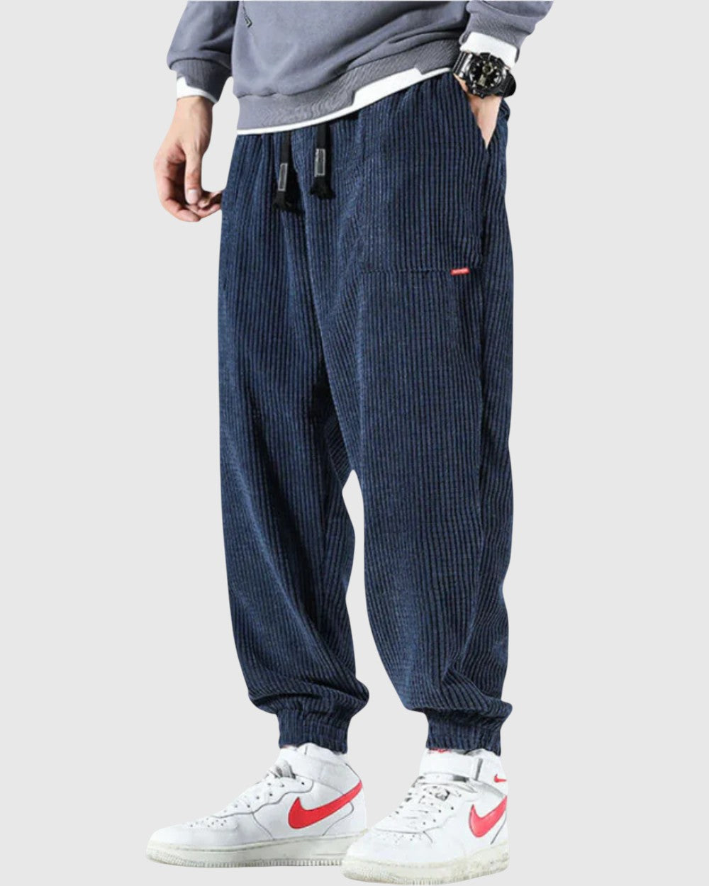 Libuše - Pantalons en velours côtelé Alloro