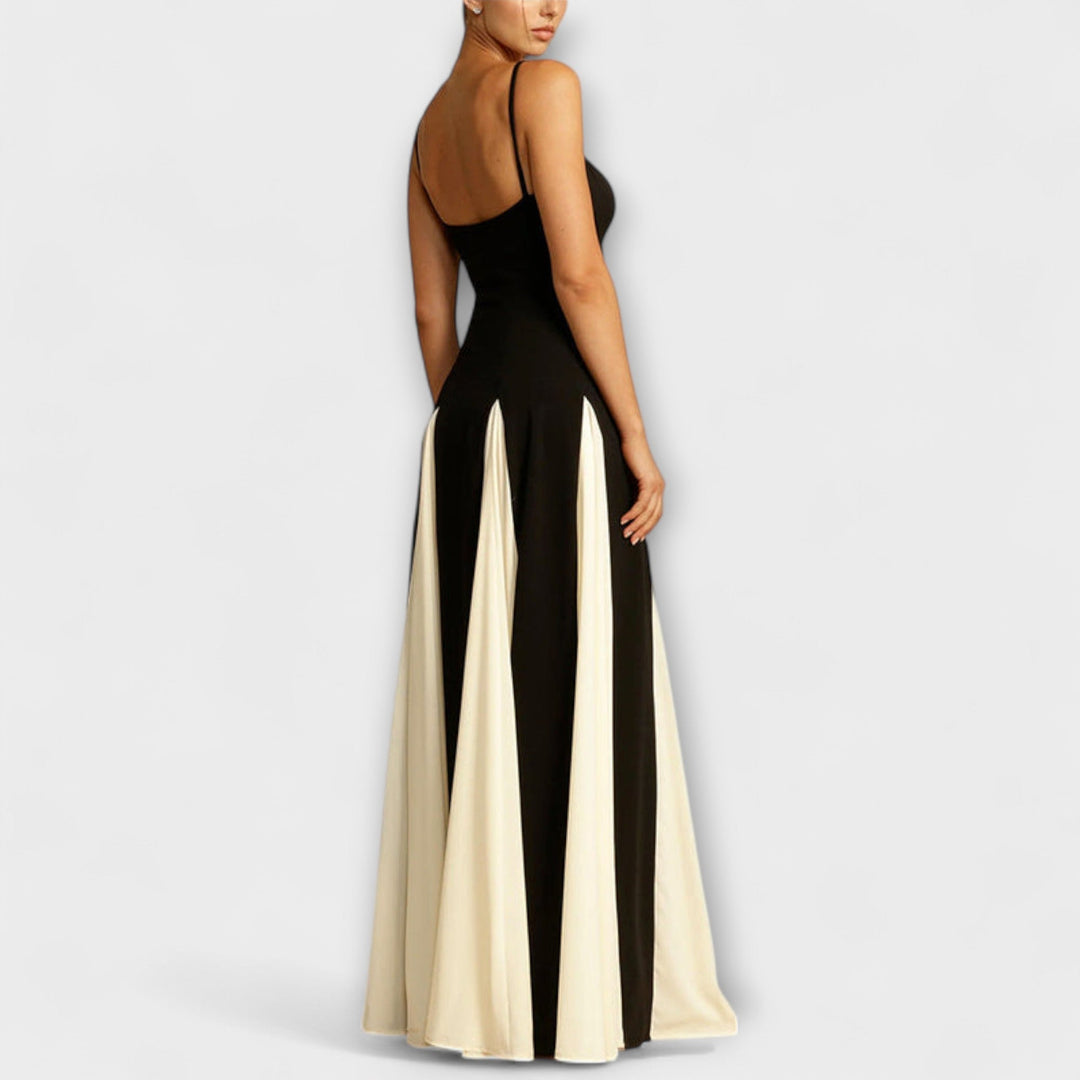 Ember - Élégance classique Robe maxi A-line avec panneaux en tulle