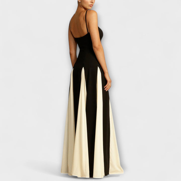 Ember - Élégance classique Robe maxi A-line avec panneaux en tulle