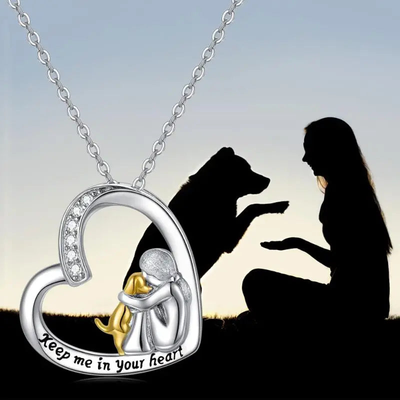 Katerina - Collier en argent avec un cœur, un chien et des zirconiums