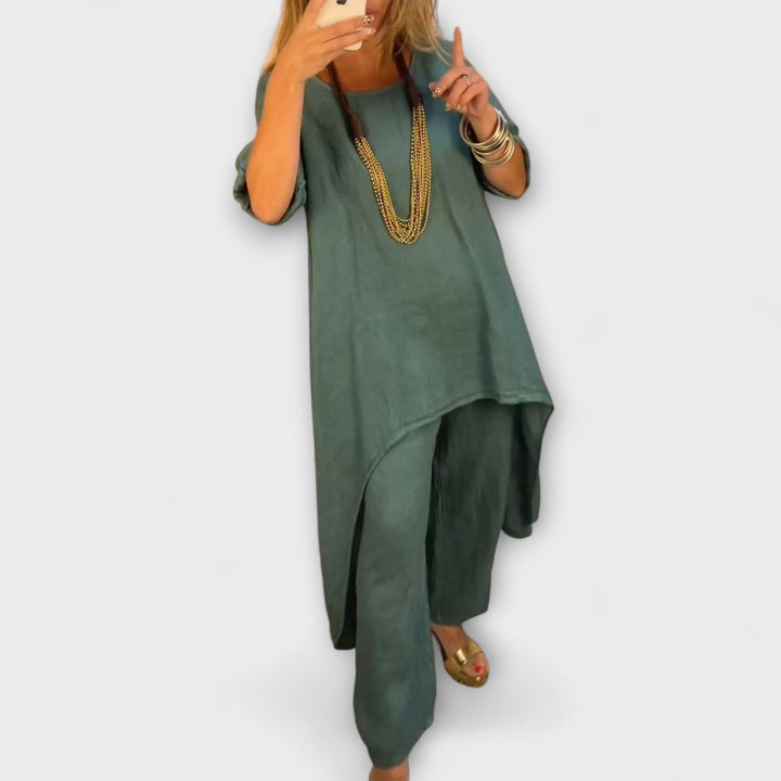 Tabea - Costume en lin avec décolleté rond