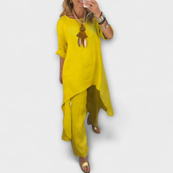 Tabea - Costume en lin avec décolleté rond