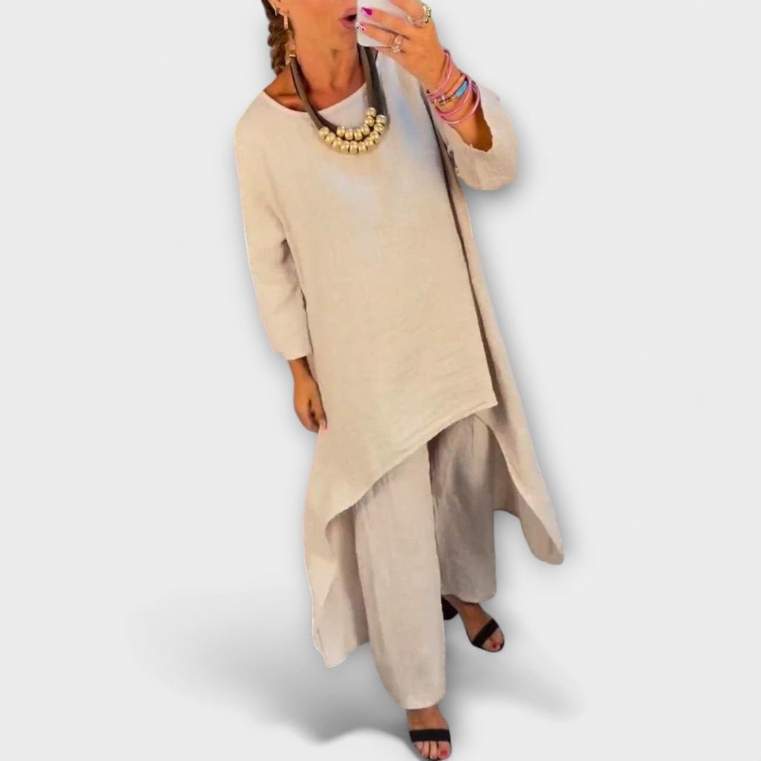 Tabea - Costume en lin avec décolleté rond
