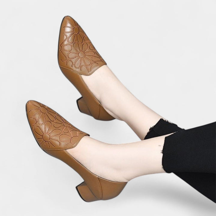 Olene – Escarpins avec broderie