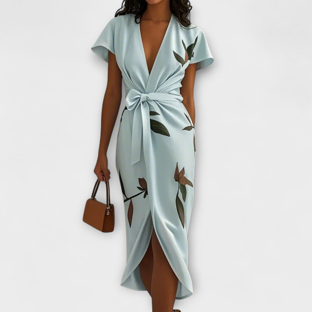 Robe en satin à encolure croisée