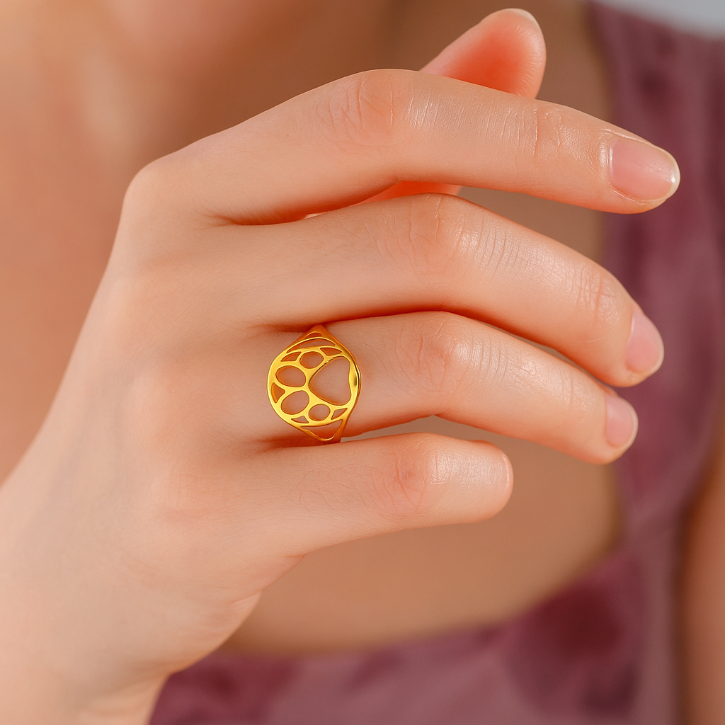 Bague ouverte en acier inoxydable en forme de patte : légère et élégante