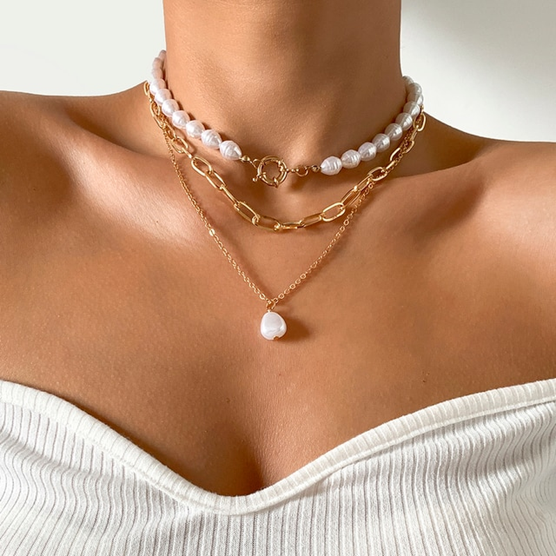 Collier vintage en perles à design multi-couches