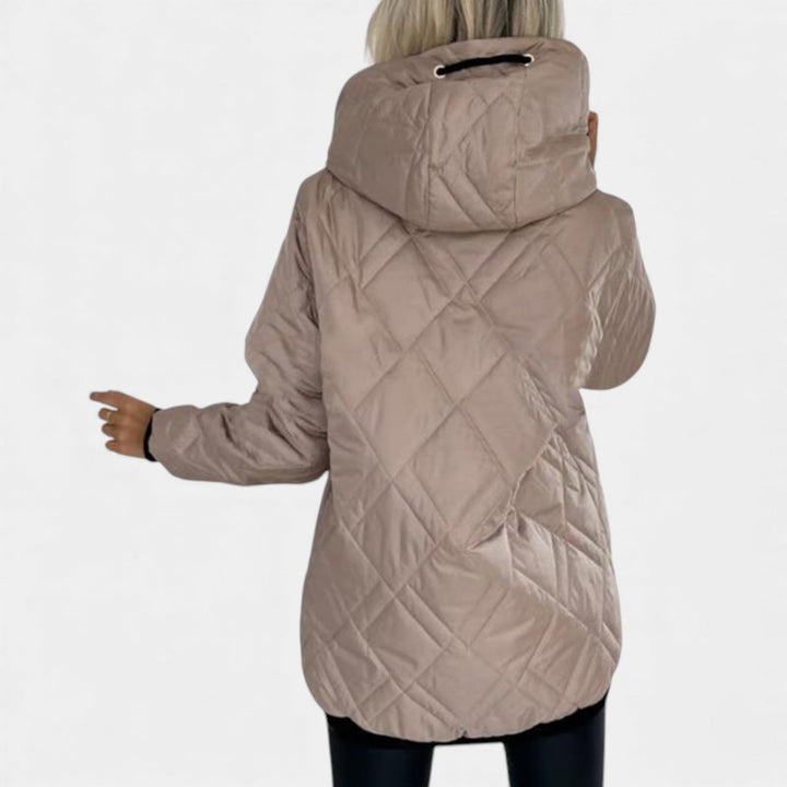 Veste Adriana – Chaleur et élégance pour les jours froids