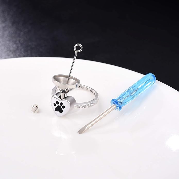 Bague avec urne en forme de cœur et empreinte de patte – Bijoux commémoratifs pour animaux après crémation