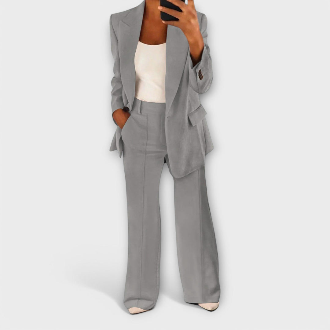Christina - Ensemble de costume pour femmes