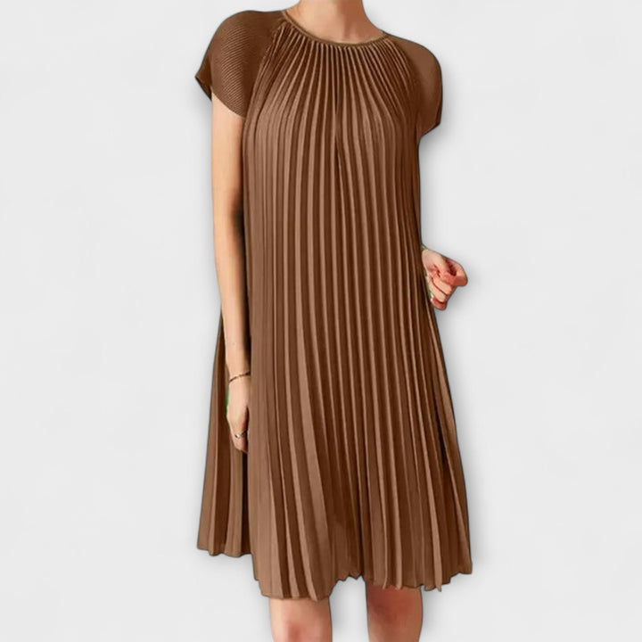 Robe plissée élégante